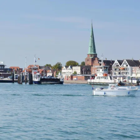 Holiday home Frische Brise 10 - Dorf 2